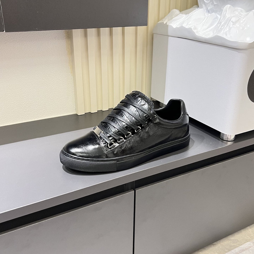 Balenciaga Metal-Bar Low-Top Sneakers